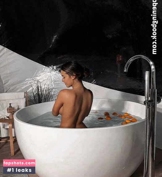 Tania Deniz gallery photo #26