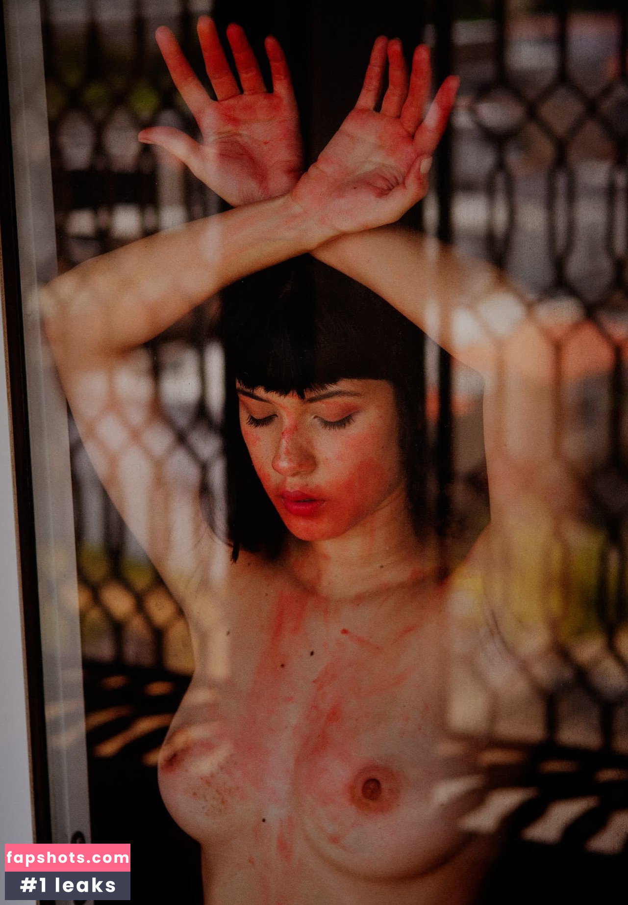 Tania Mafilito gallery photo #6