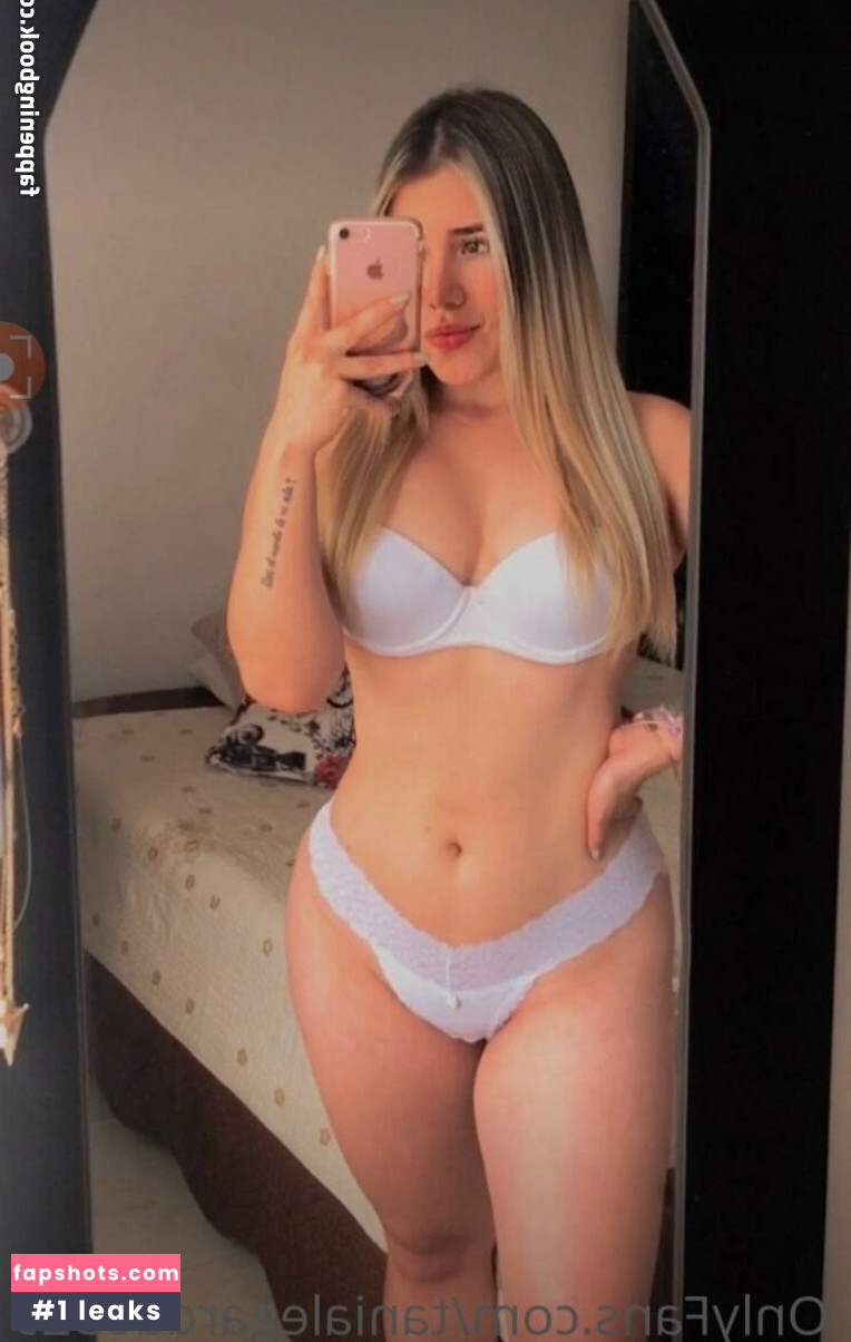 Tania Martinez gallery photo #9