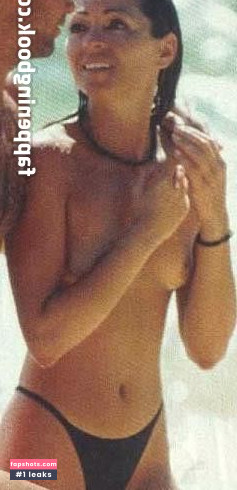 Tania Zaetta Nude Leaks OnlyFans Photos #5 - LeakJerk