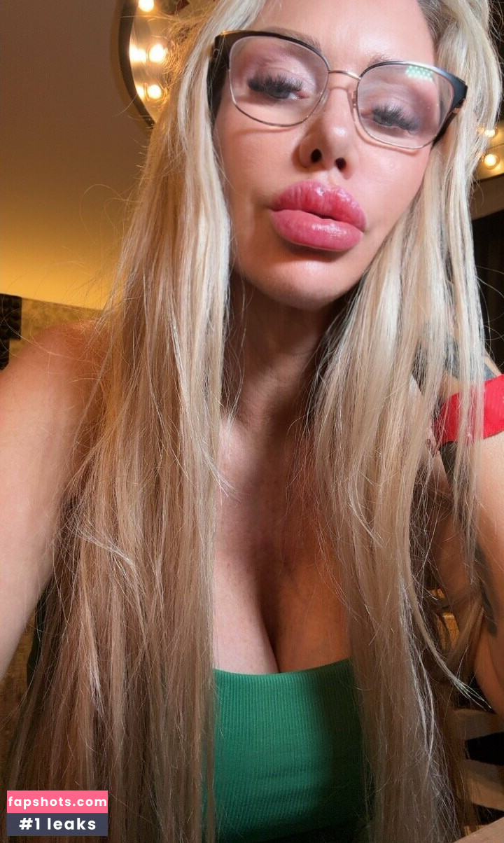 taniaamazon Filtración Desnuda OnlyFans Foto #8 - Fapshots