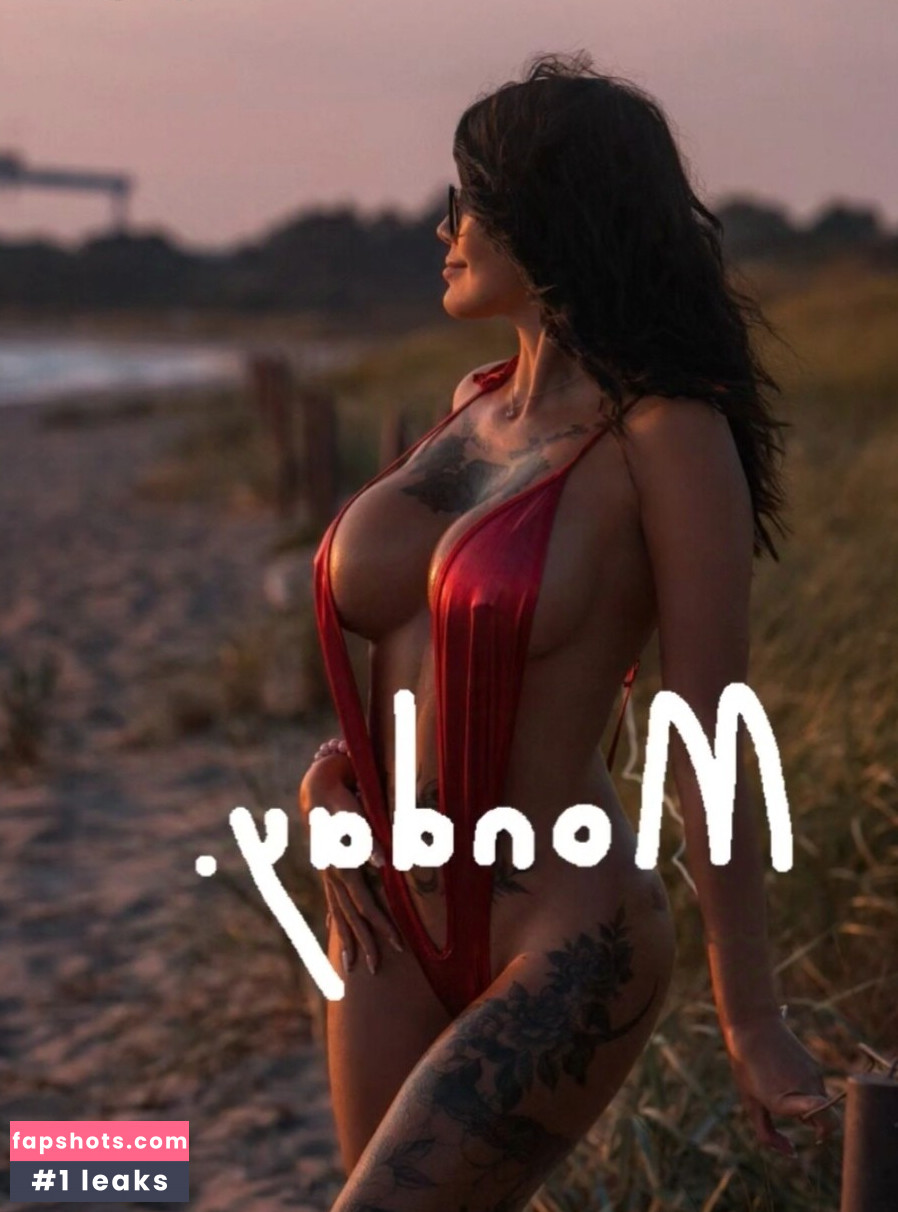 Tanja Sültmann gallery photo #4