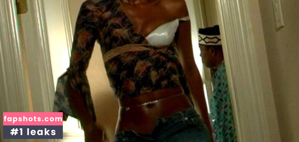 Tanjareen Martin gallery photo #6