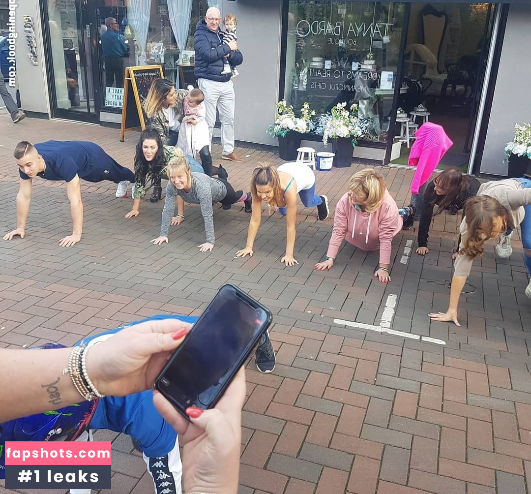 Tanya Bardsley gallery photo #129