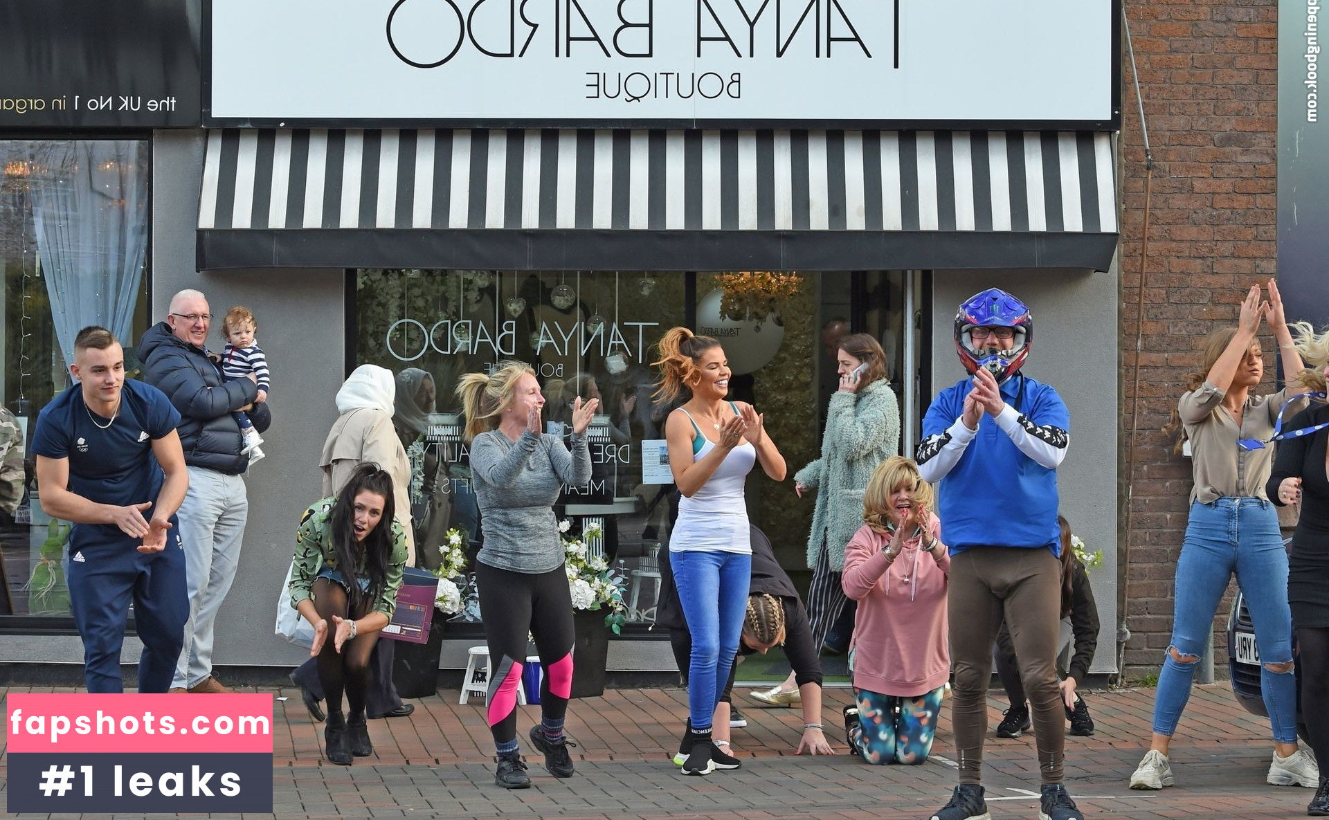 Tanya Bardsley gallery photo #135