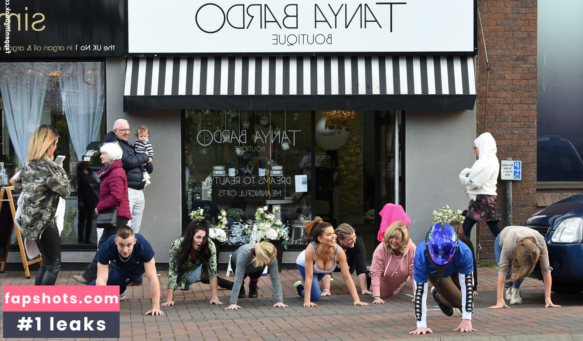 Tanya Bardsley gallery photo #137