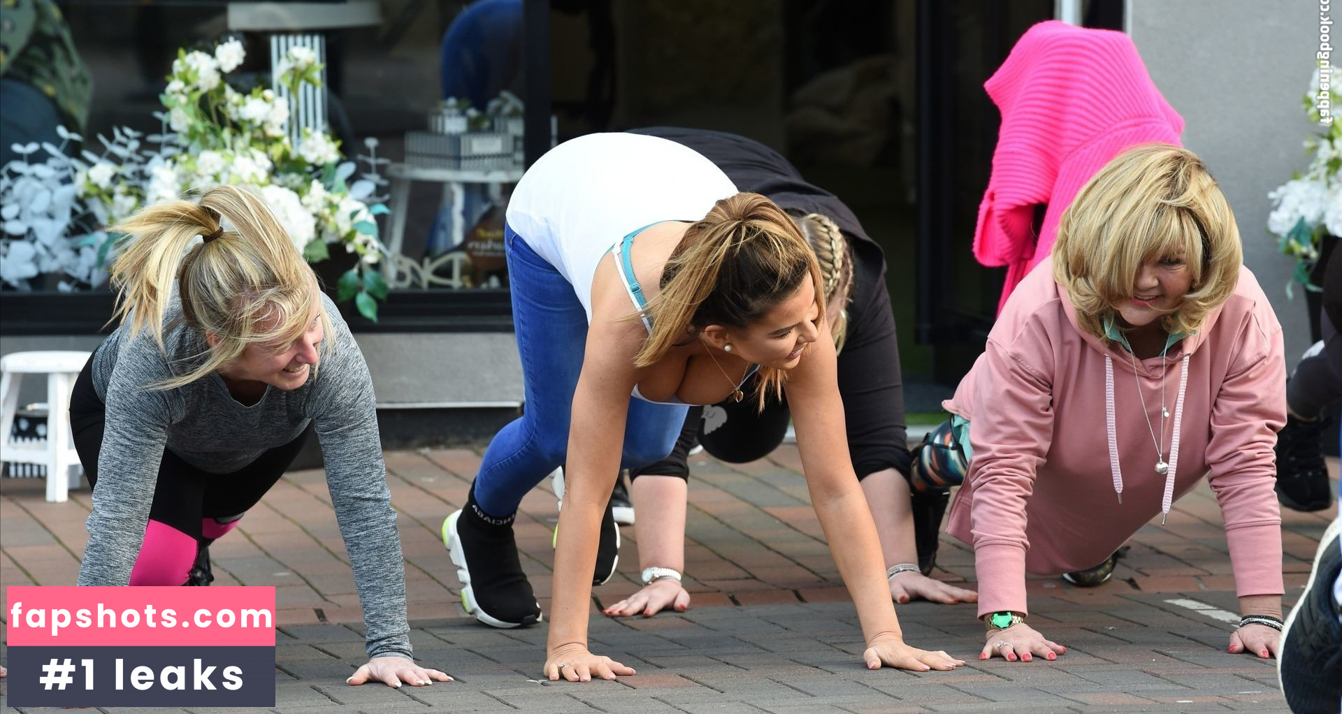 Tanya Bardsley gallery photo #141