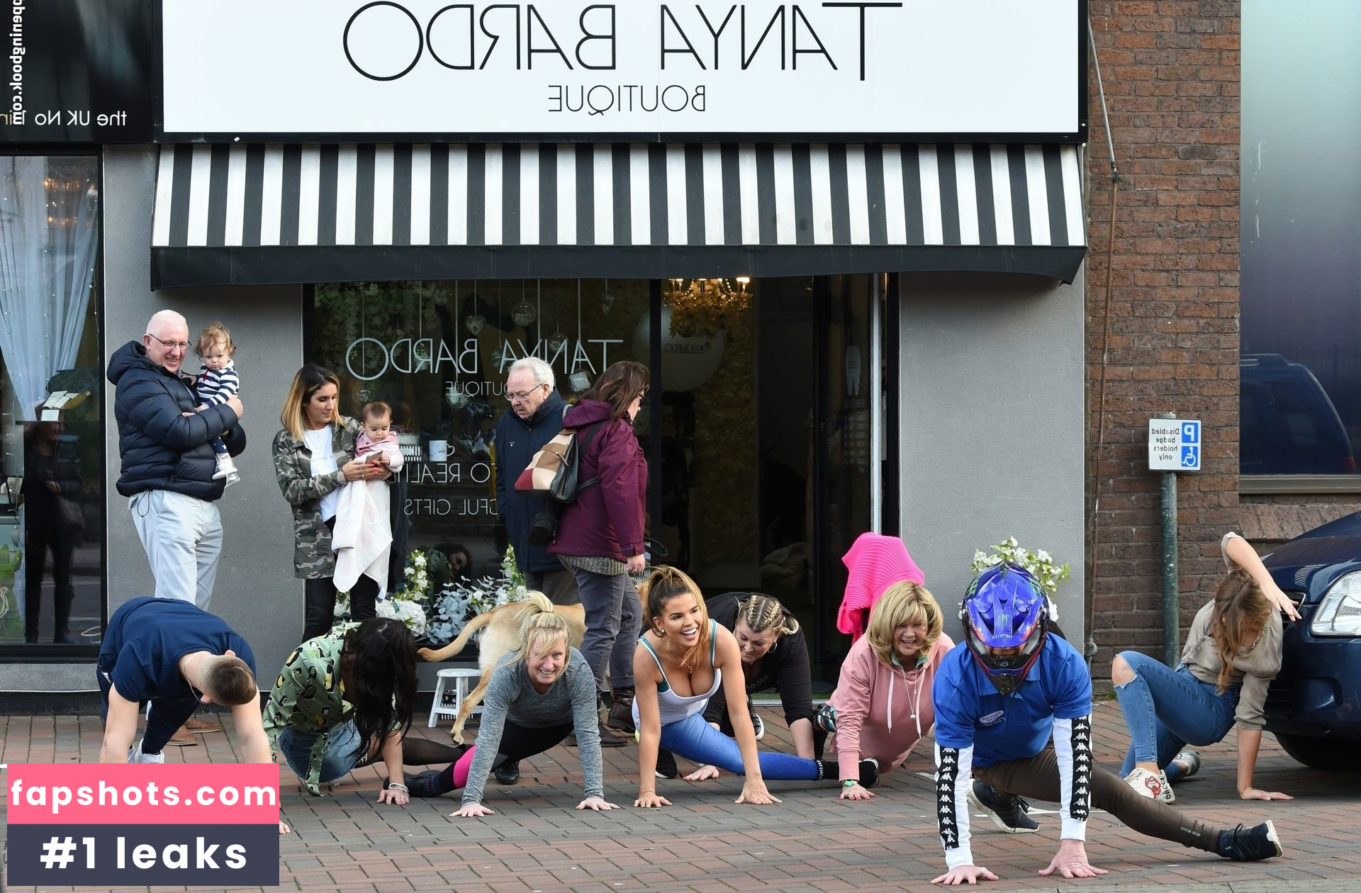 Tanya Bardsley gallery photo #144