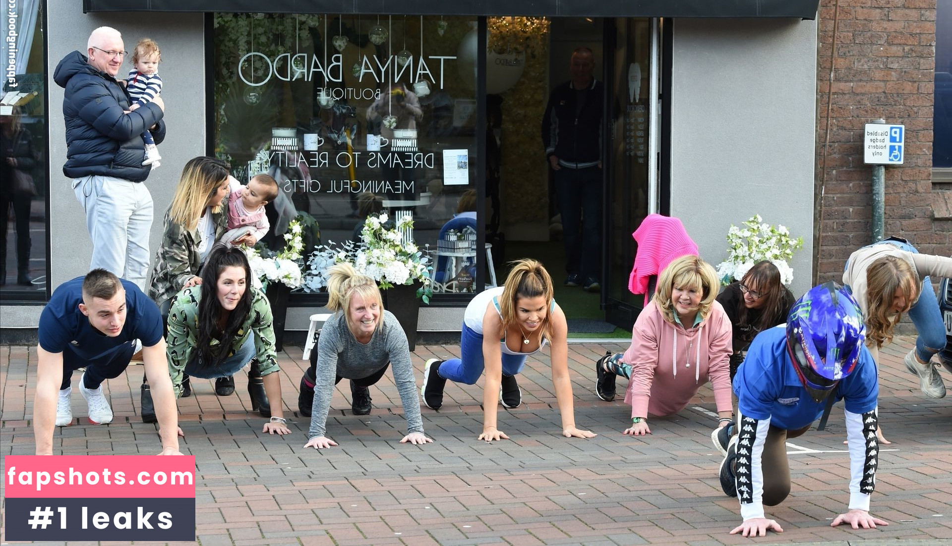 Tanya Bardsley gallery photo #150