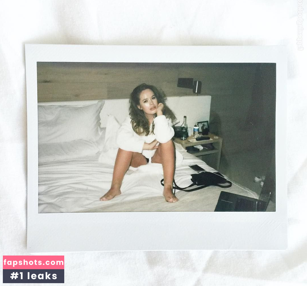 Tanya Burr Nude Leaks OnlyFans Photos #113 - Fapshots