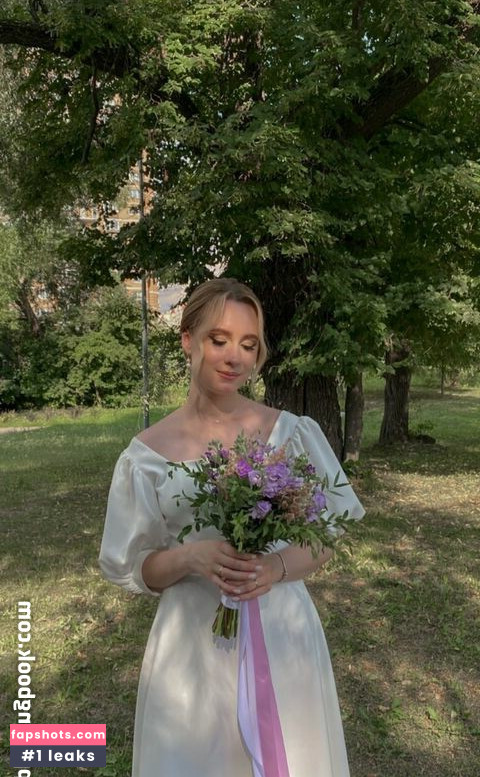 Tanya Kruit nude babe gallery