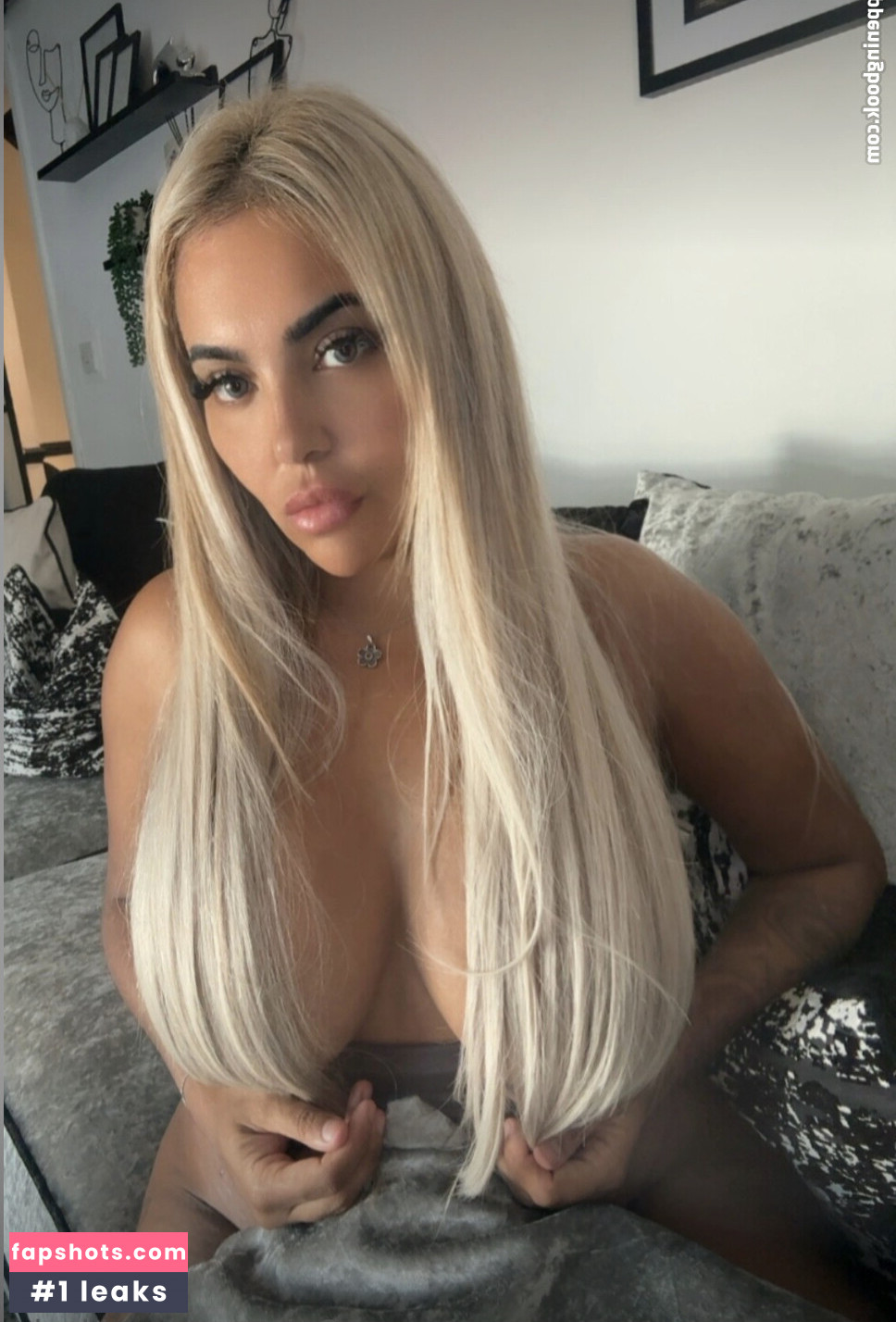 Tanya Lucie gallery photo #21