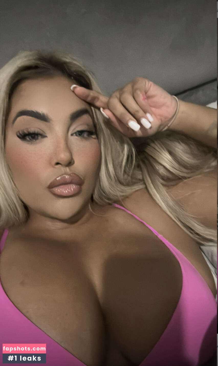 Tanya Lucie gallery photo #5