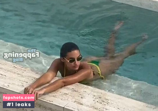 Tao Wickrath gallery photo #12