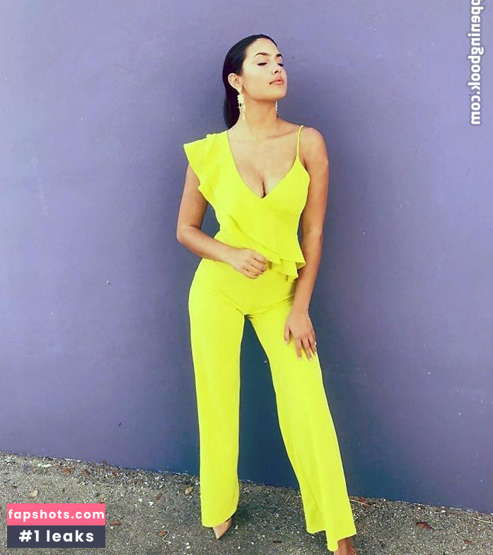 Tao Wickrath gallery photo #179