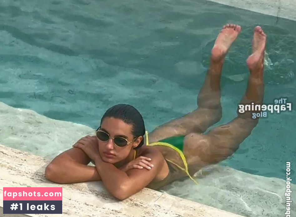 Tao Wickrath gallery photo #19