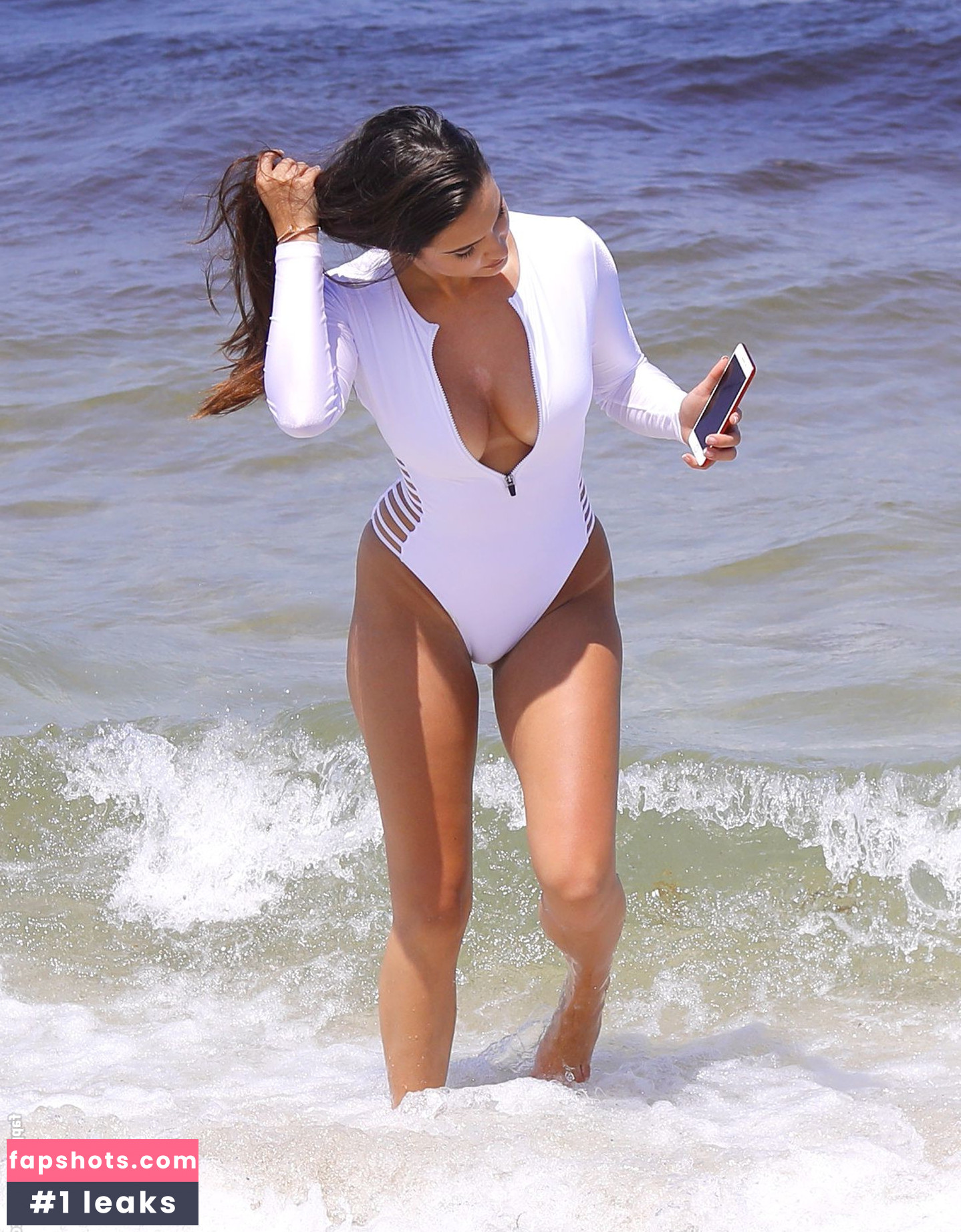 Tao Wickrath gallery photo #229