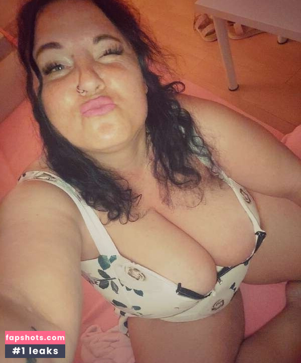 Tara- Chambler gallery photo #6