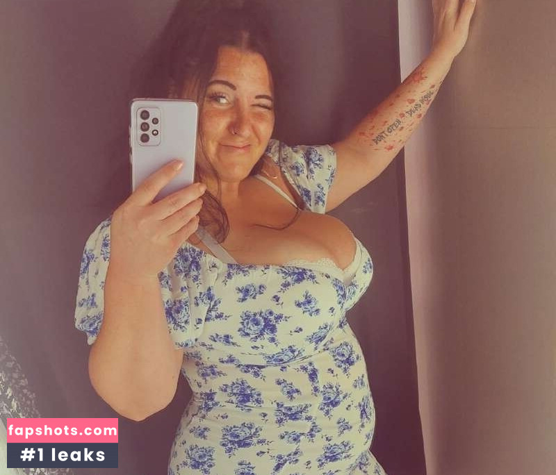 Tara- Chambler gallery photo #8