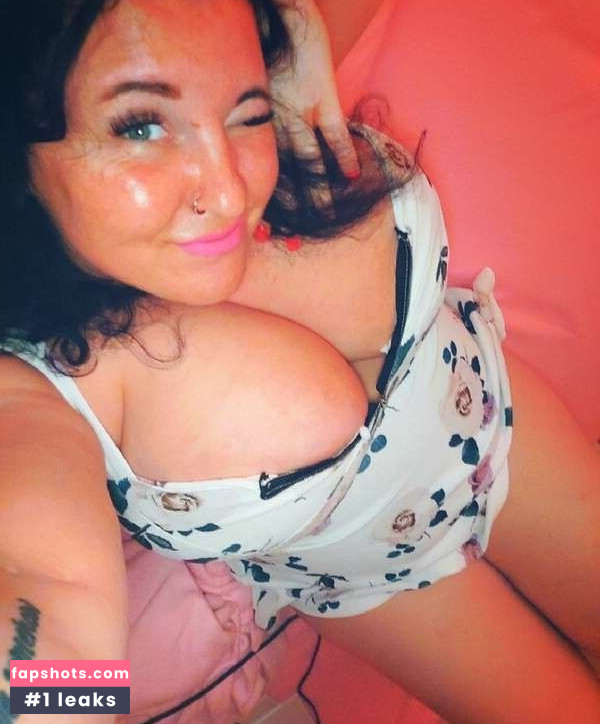 Tara- Chambler gallery photo #10