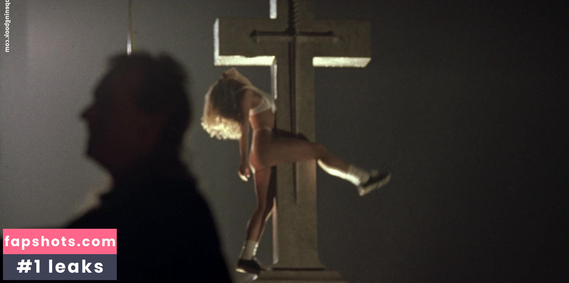 Tara Crooks gallery photo #4