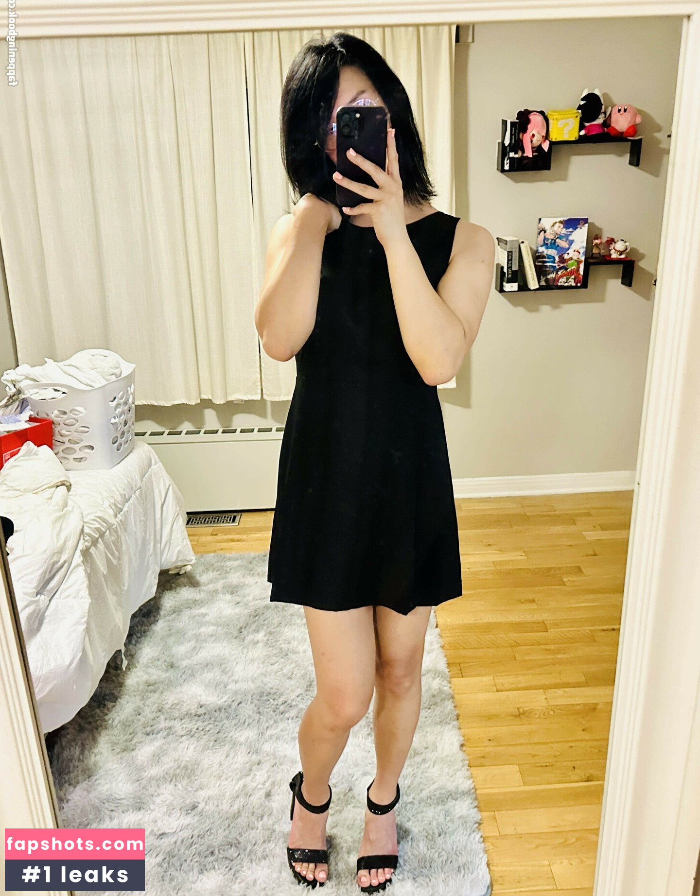 Tara Kaminarito gallery photo #12