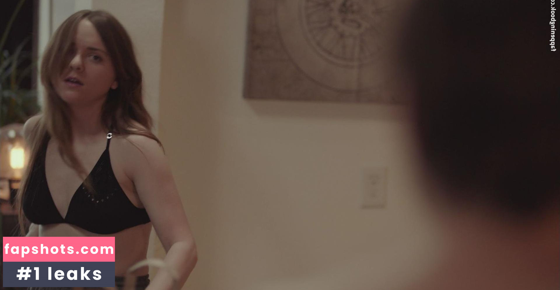 Tara Lynne Barr gallery photo #12