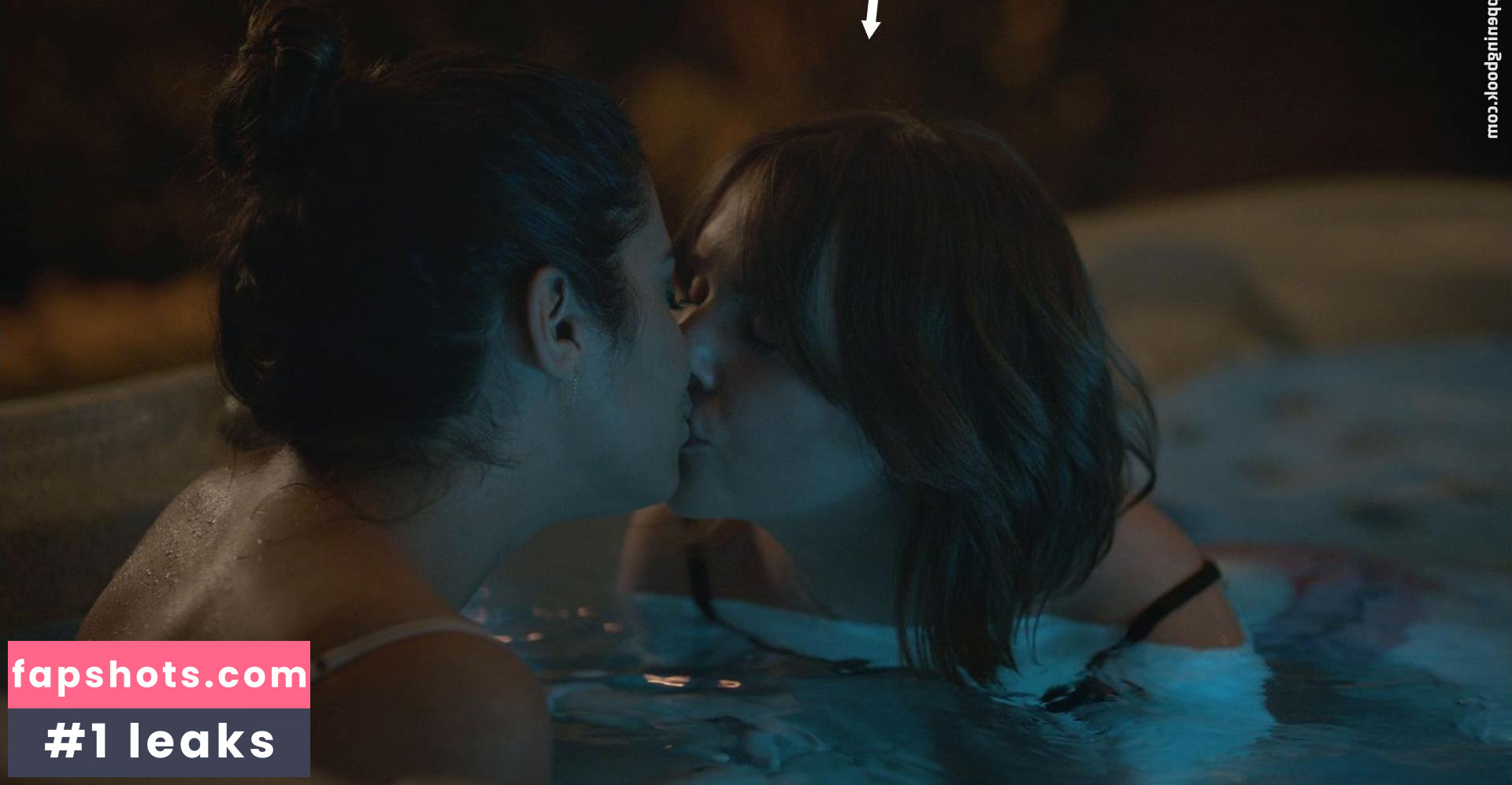 Tara Lynne Barr gallery photo #14