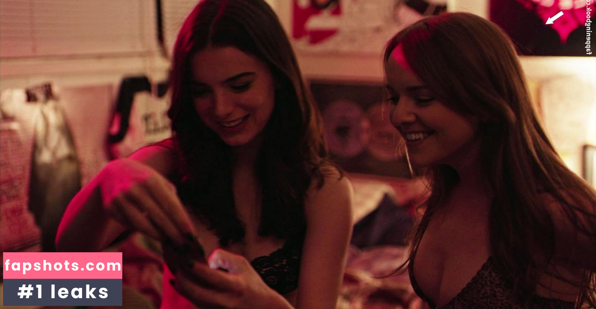 Tara Lynne Barr gallery photo #20