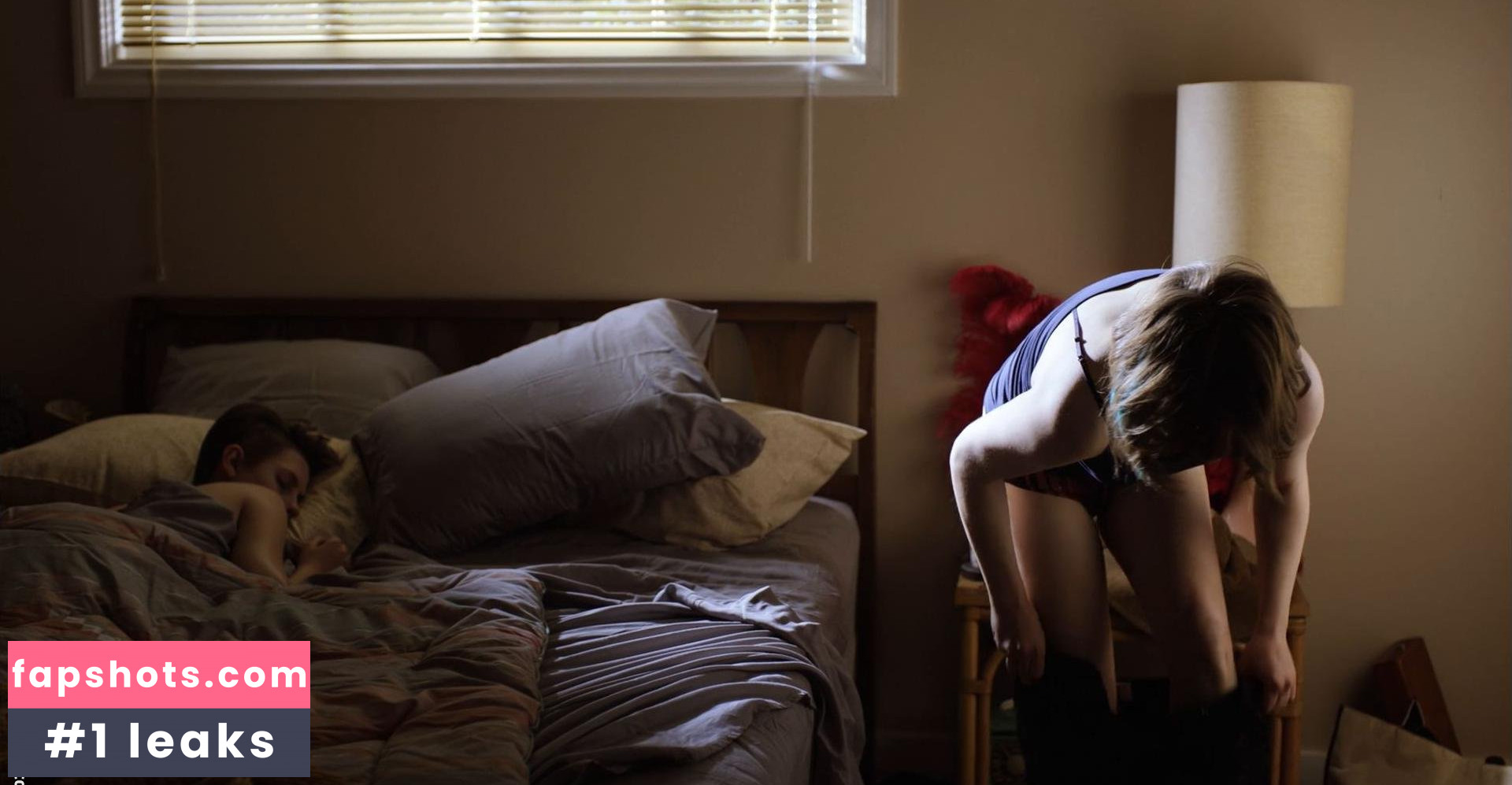 Tara Lynne Barr gallery photo #4