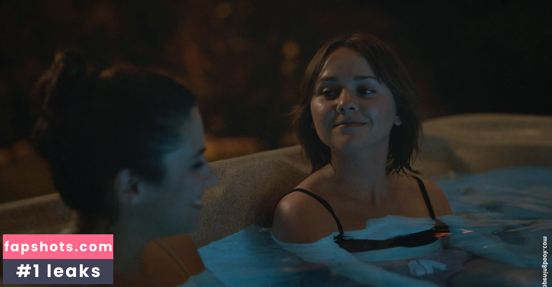 Tara Lynne Barr gallery photo #6