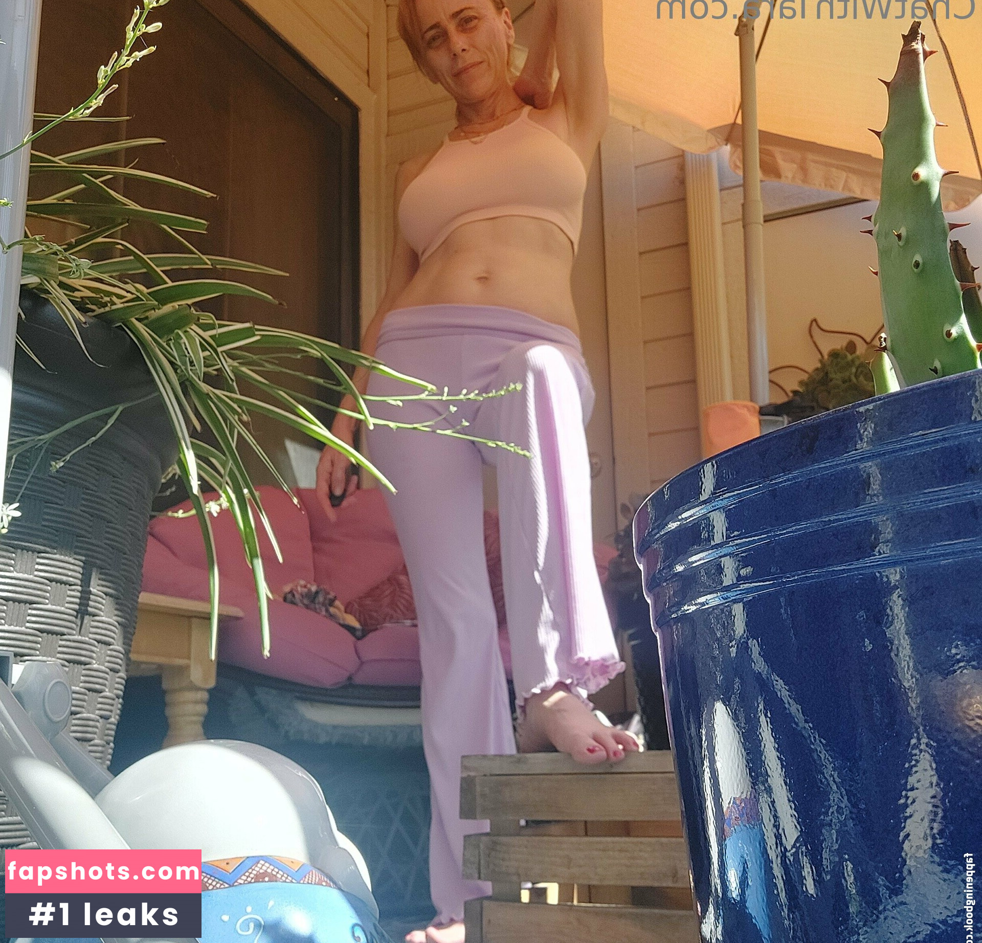 Tara Smith gallery photo #15