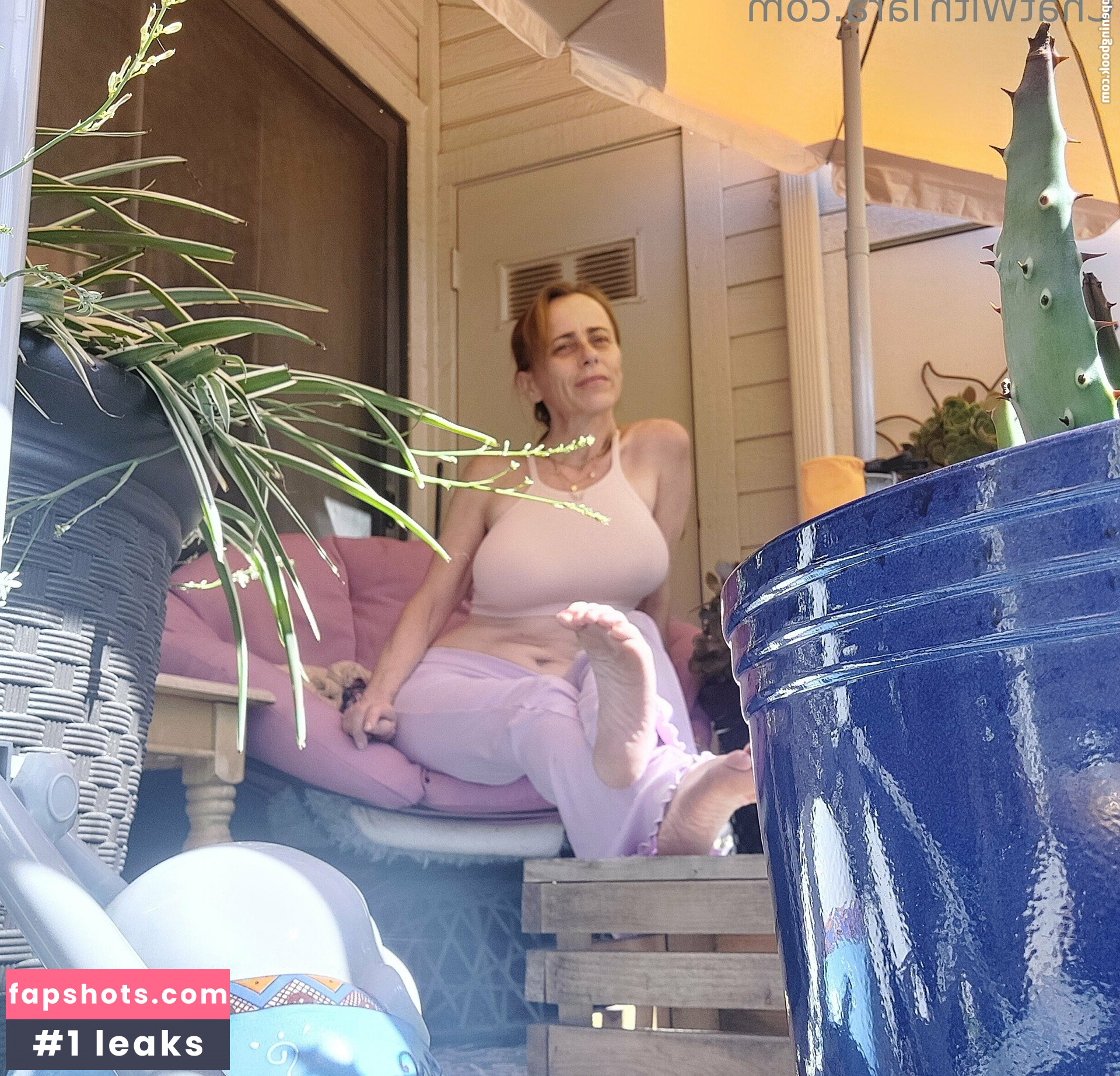 Tara Smith gallery photo #18