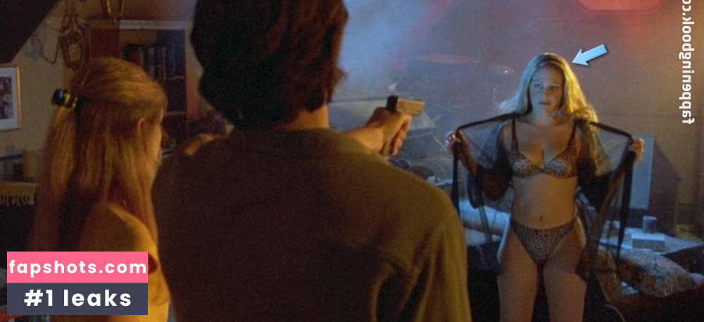 Tara Spencer-Nairn gallery photo #4