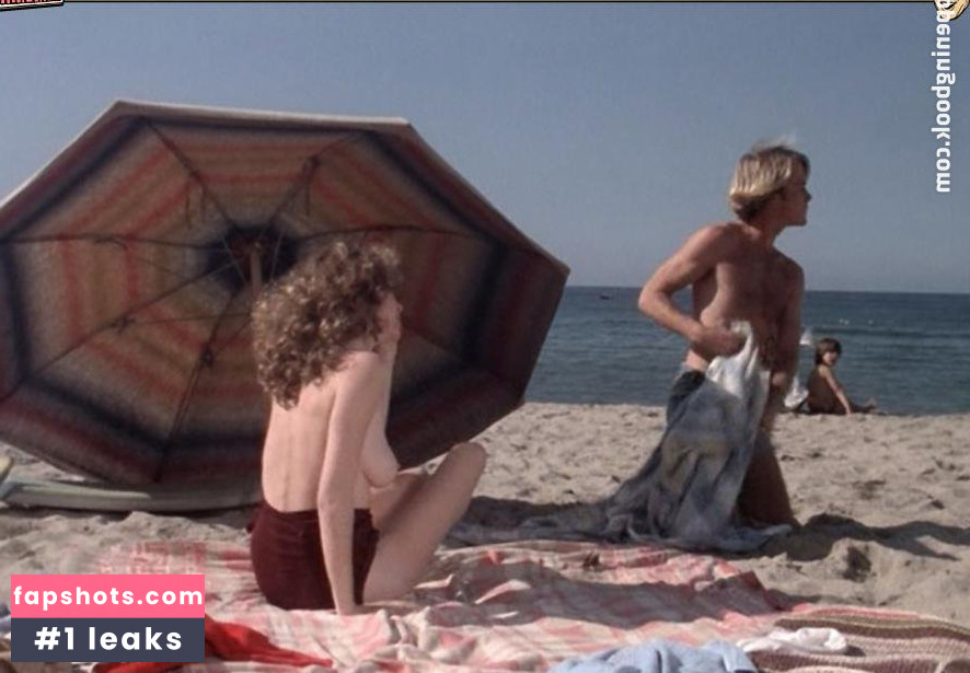 Tara Strohmeier Nude Leaks OnlyFans Photos #18 - LeakJerk