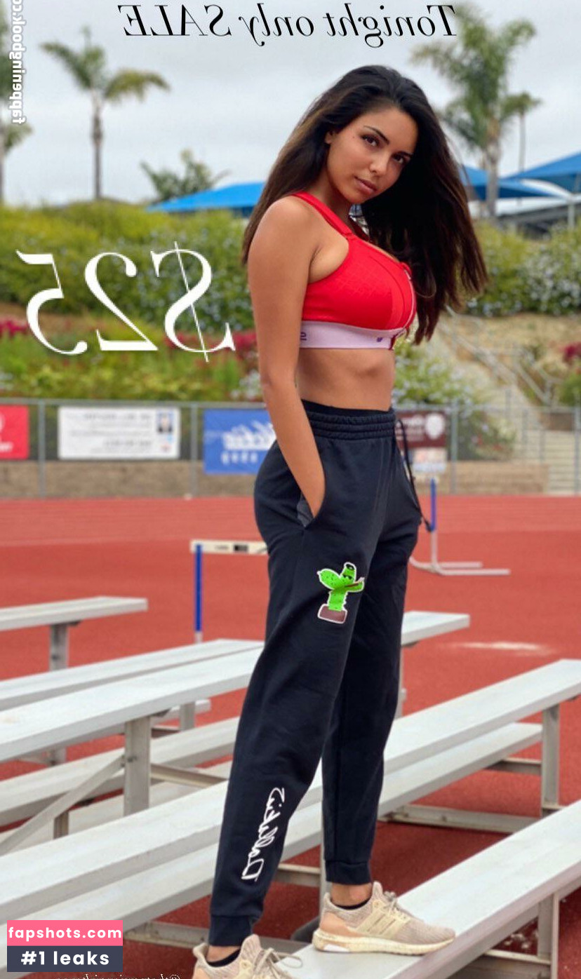 Tara Yazdi Nude Leaks OnlyFans Photos #26 - LeakJerk