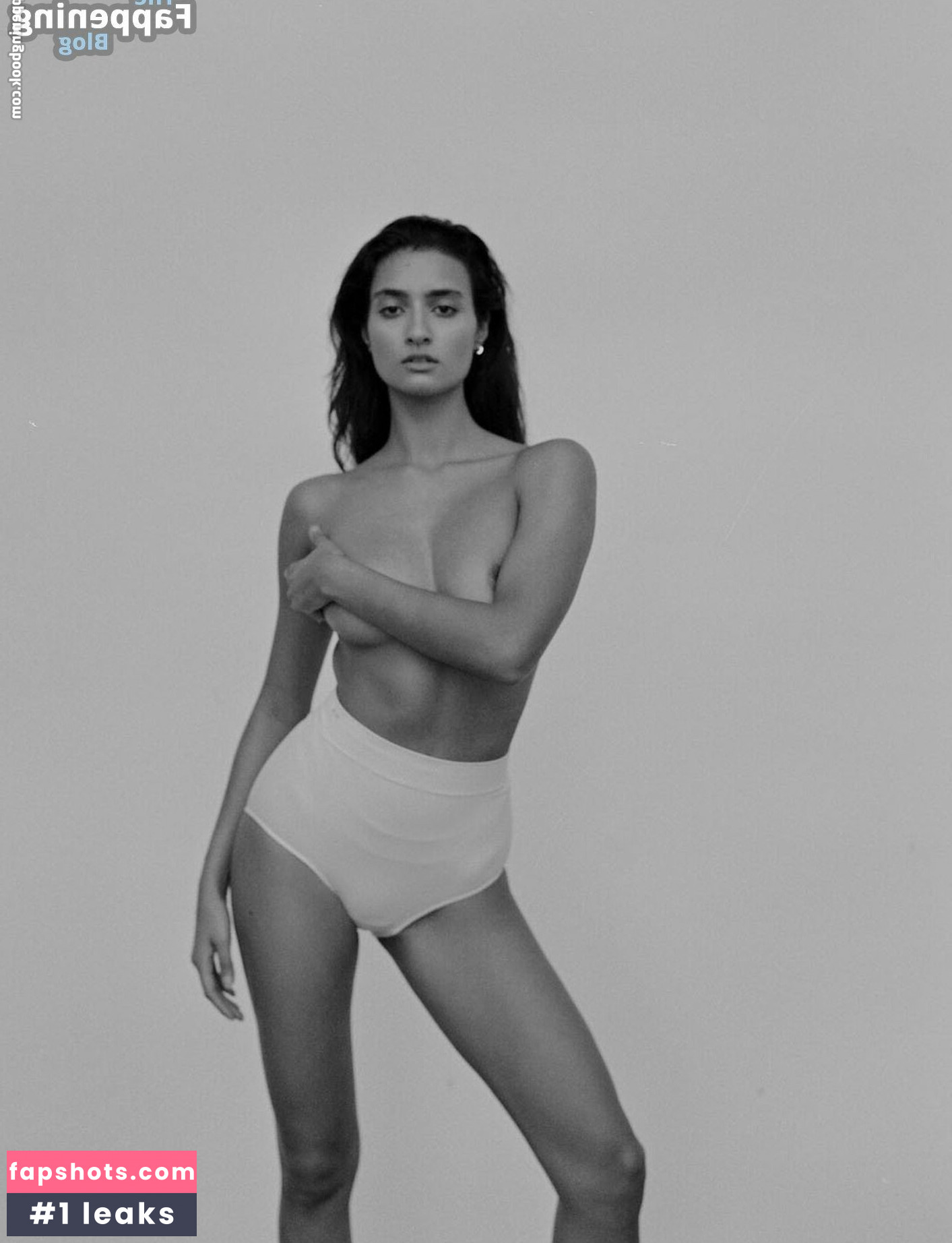 Tara Zoe Woltjes gallery photo #18