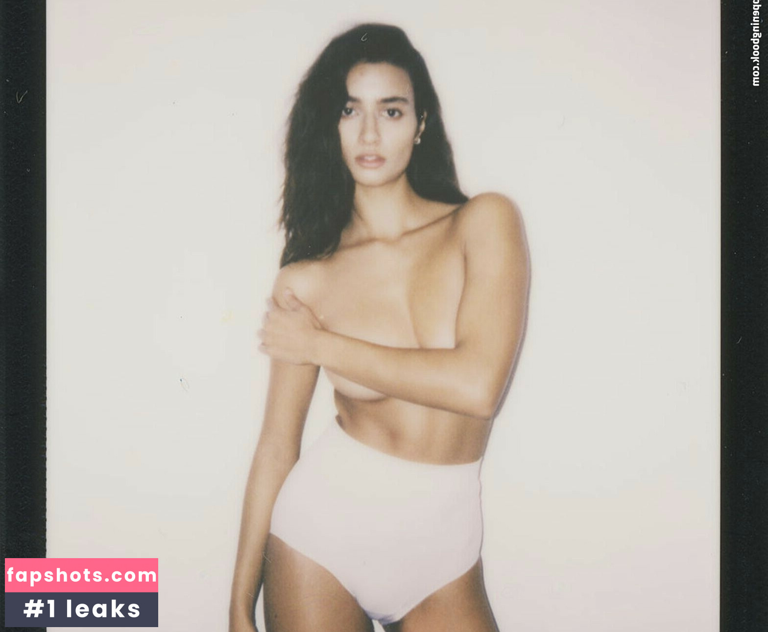 Tara Zoe Woltjes gallery photo #6