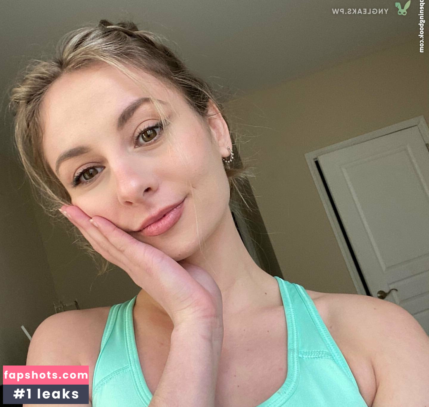 Tarah Kayne gallery photo #21