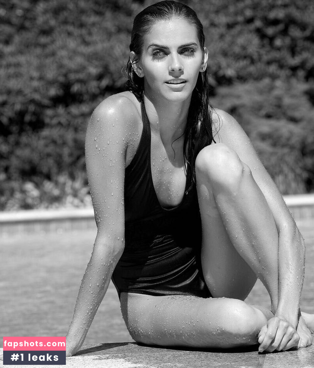 Tasha Courtney gallery photo #14