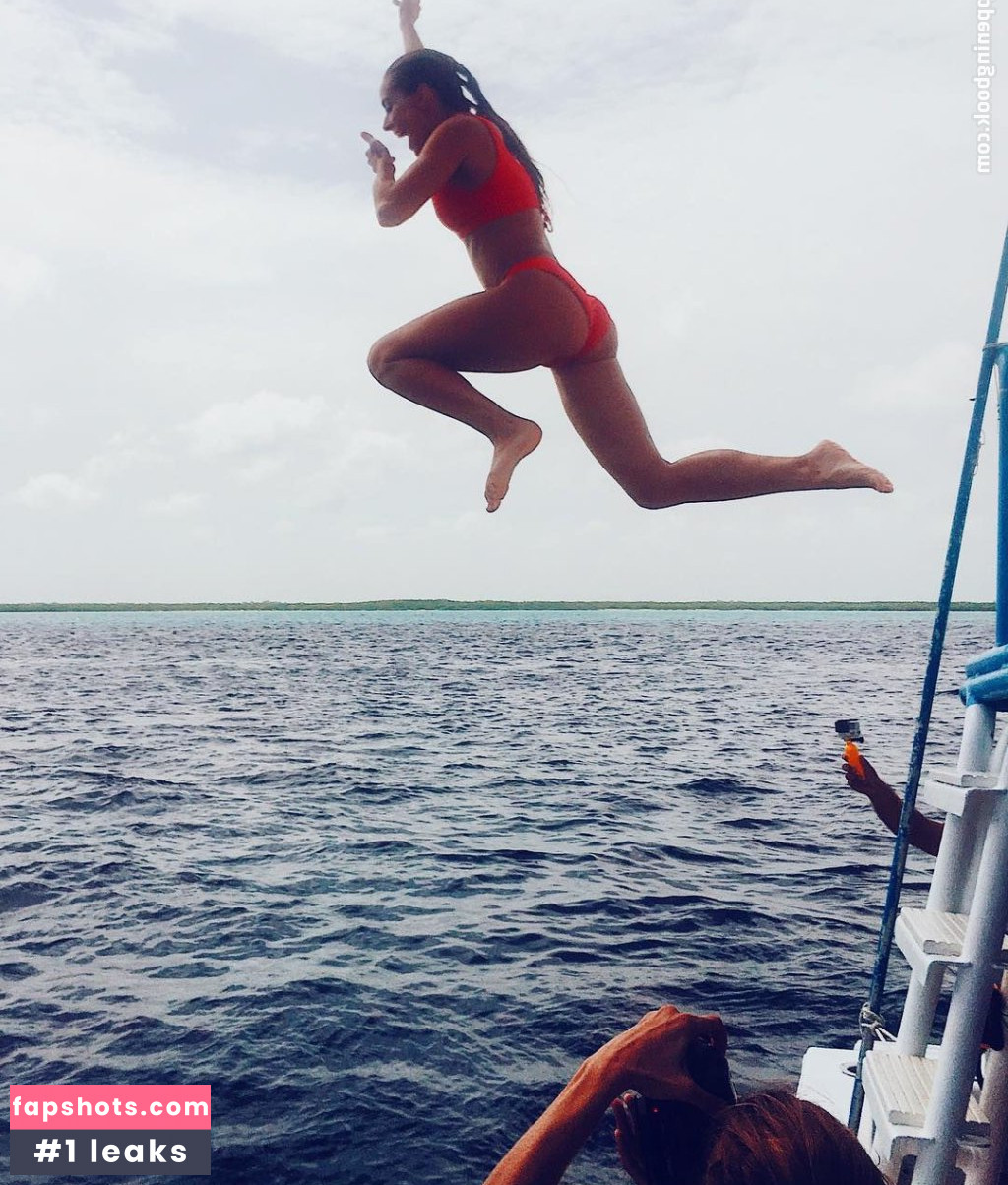 Tasha Courtney gallery photo #44