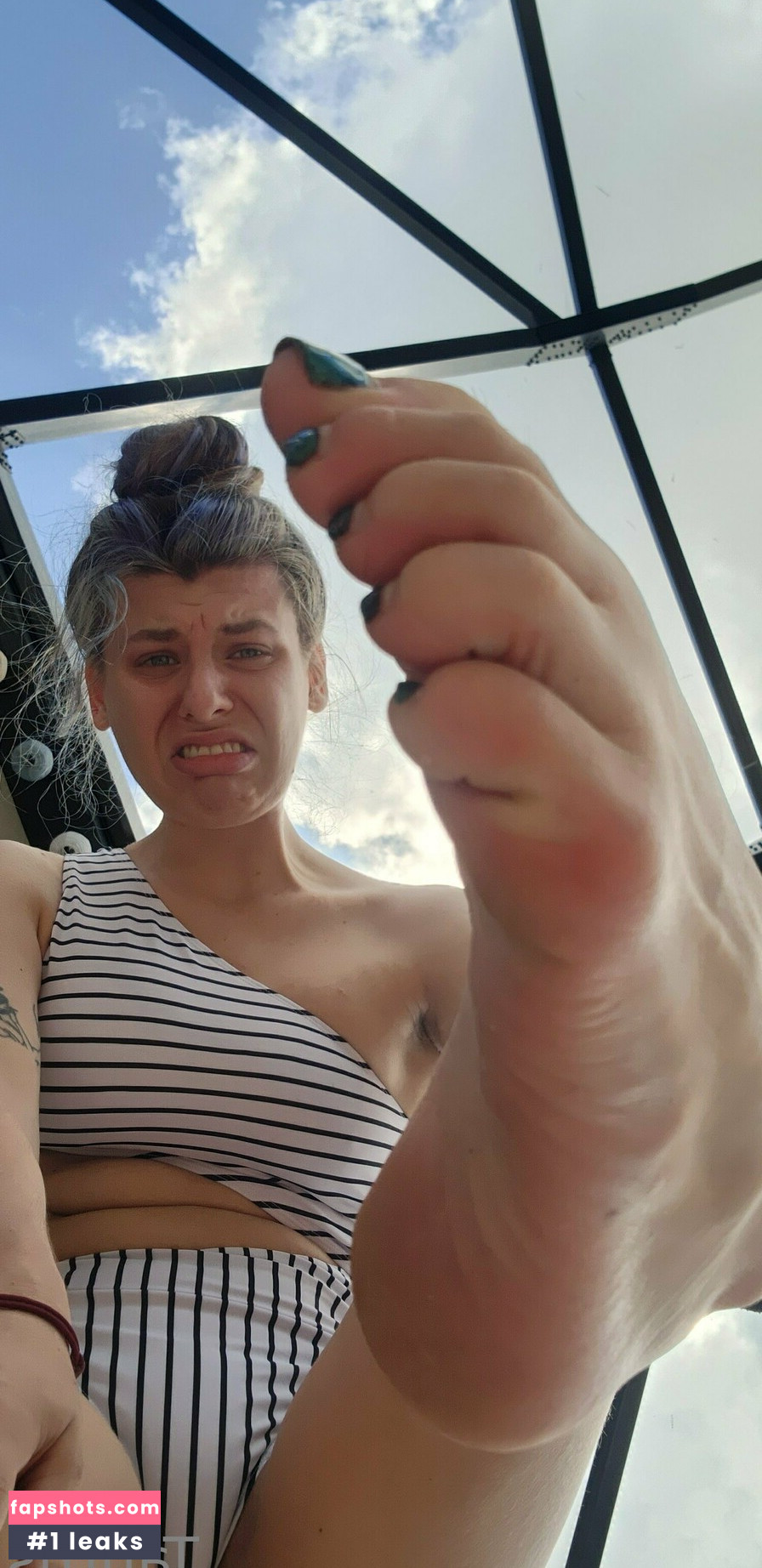 tastytaurustoes gallery photo #5