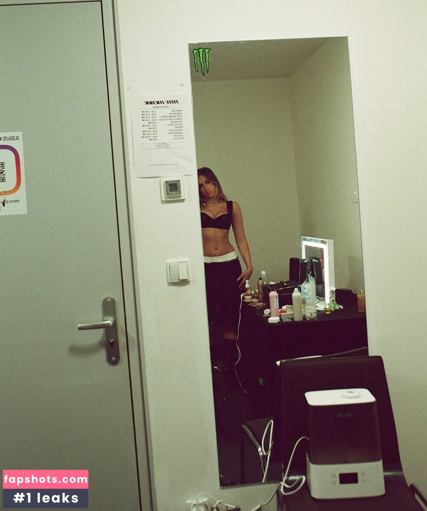 Tate McRae Nahé úniky fotek pouze od fanoušků #236 - Fapshots