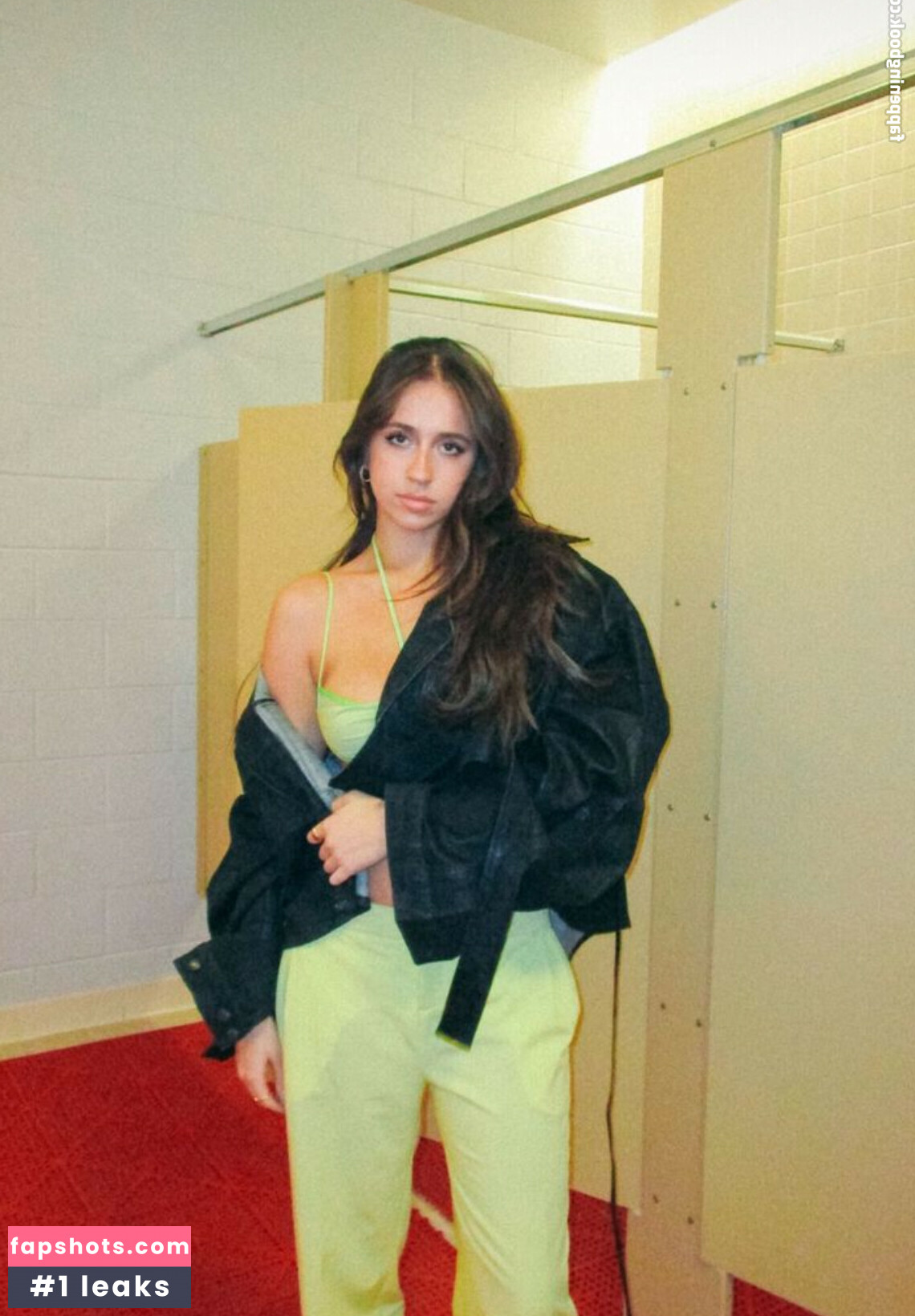 Tate McRae gallery photo #605