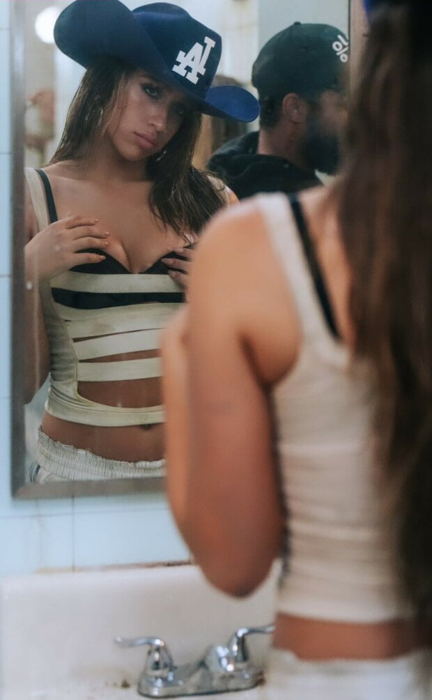 tate-mcrae gallery photo #620