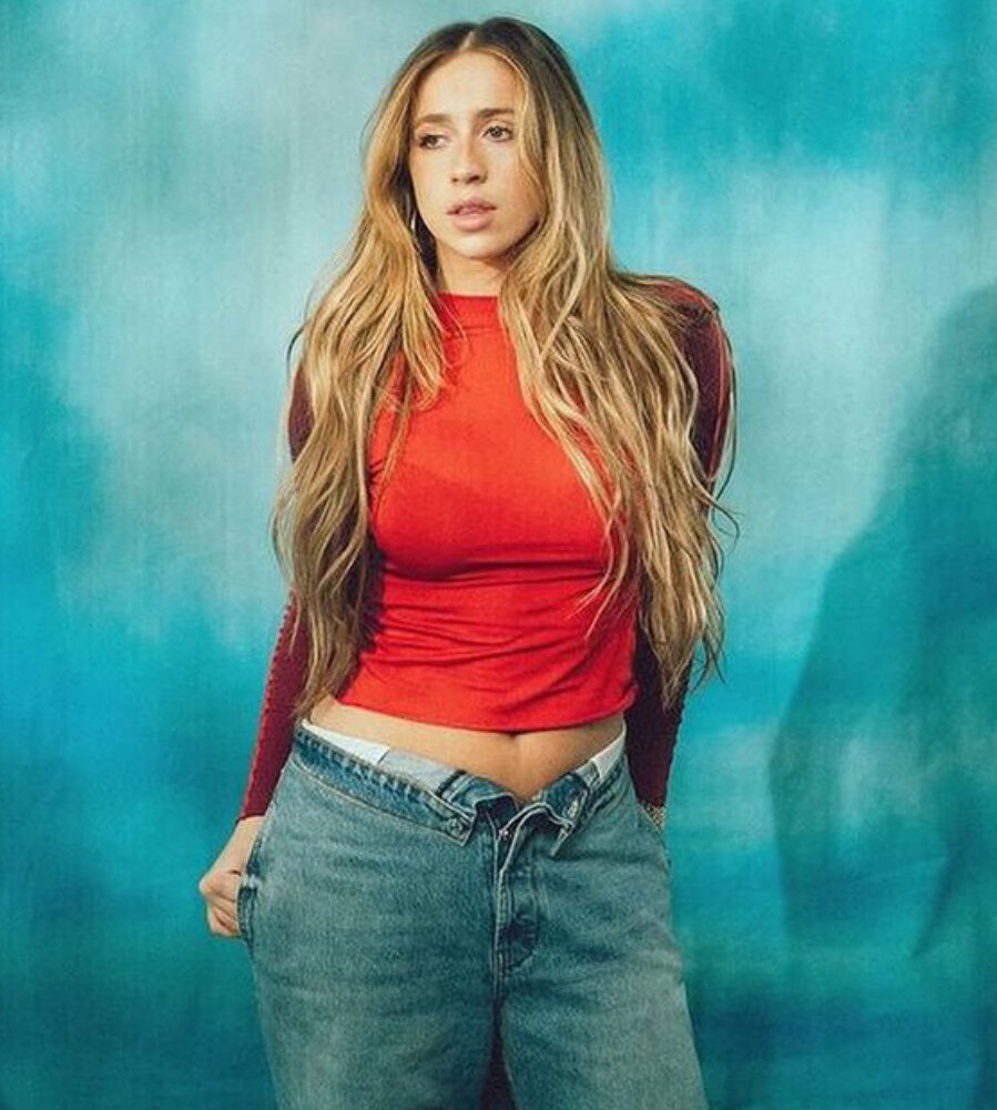 tate-mcrae gallery photo #689