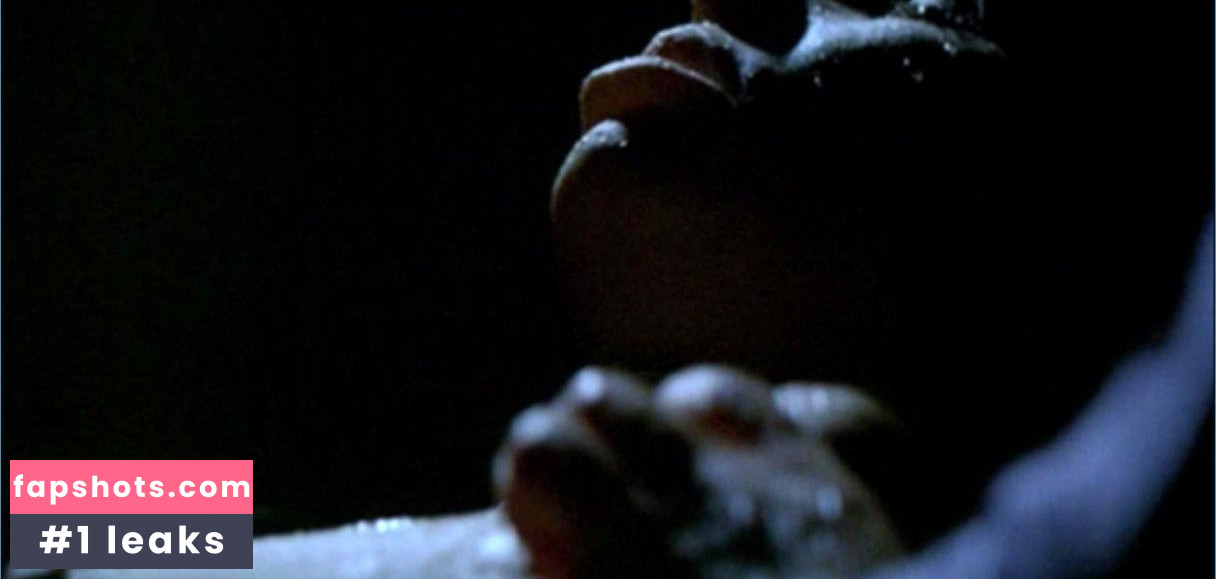 Tatea Reilly nude babe gallery