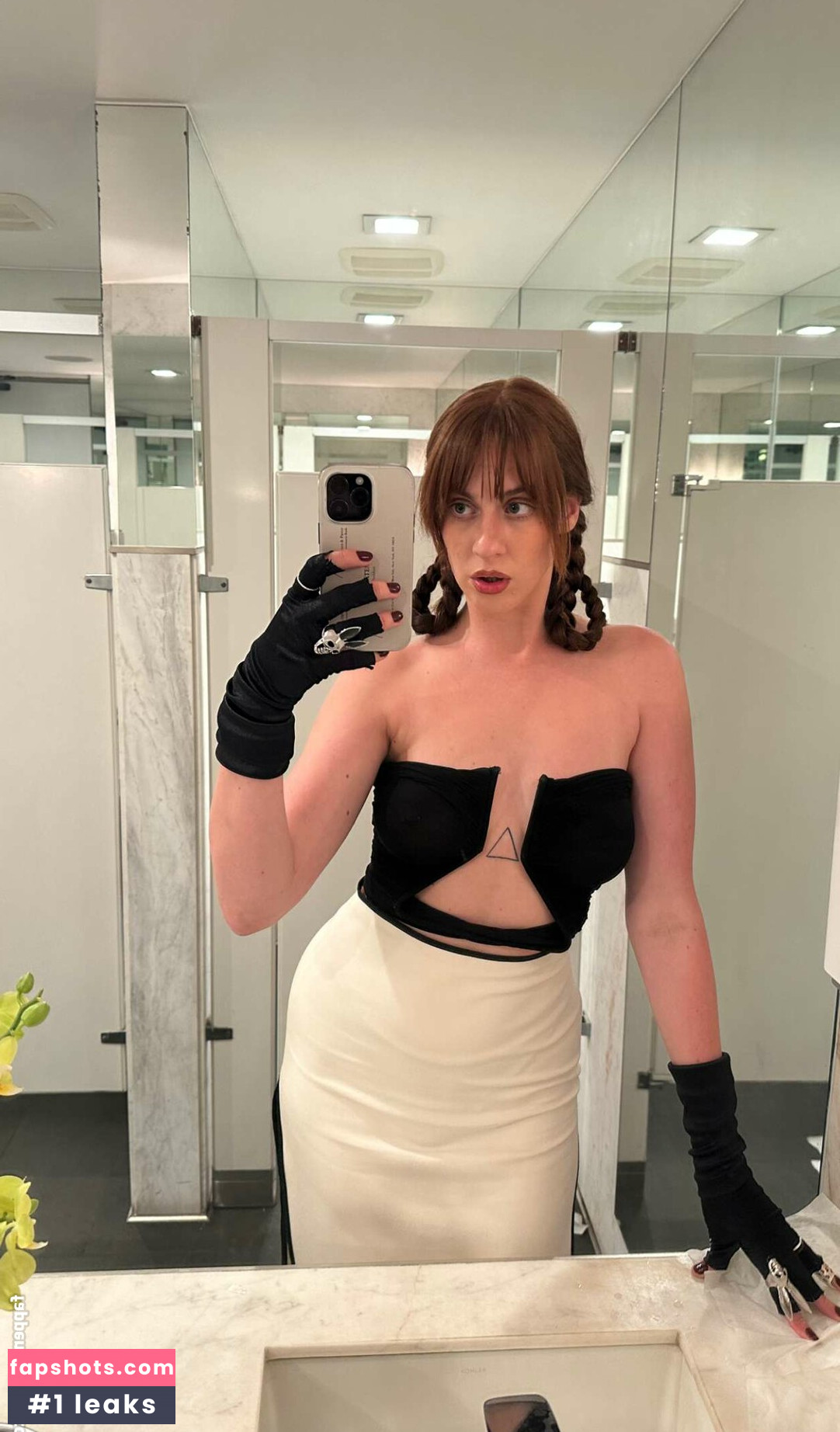 Tati Bruening gallery photo #17