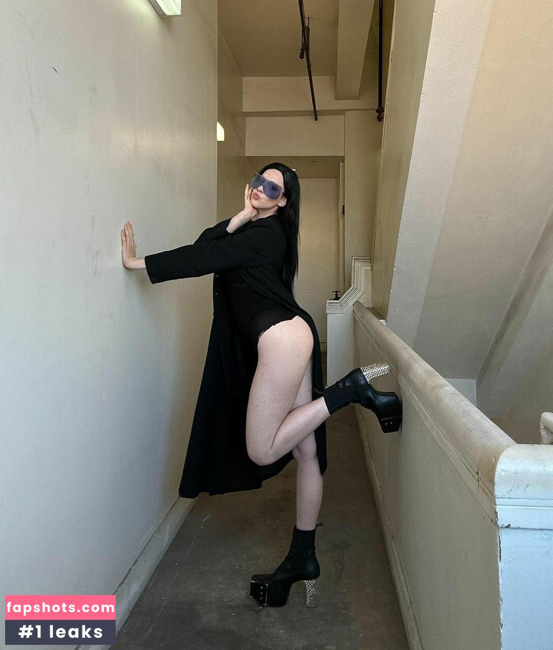 Tati Bruening gallery photo #7