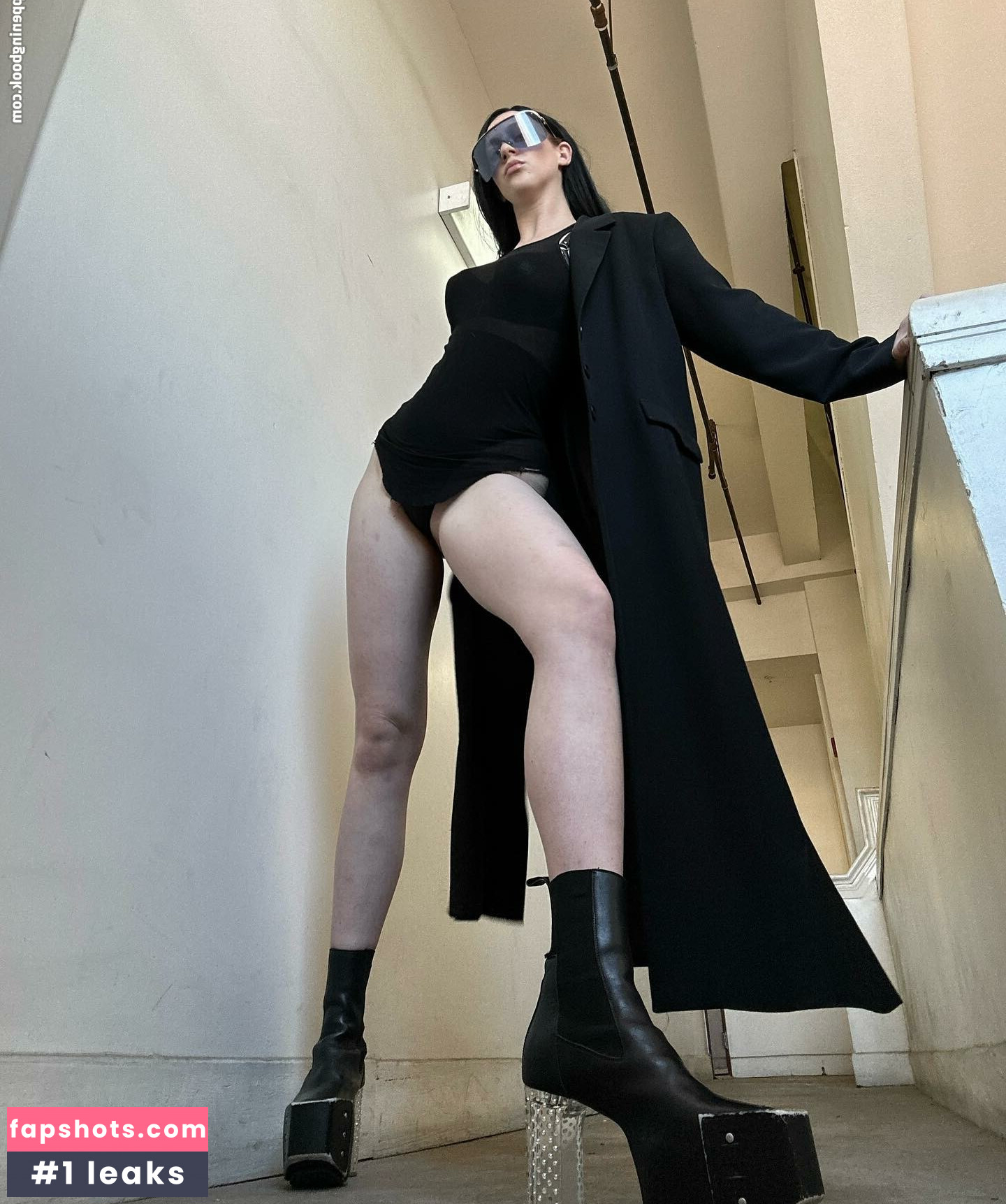 Tati Bruening gallery photo #8